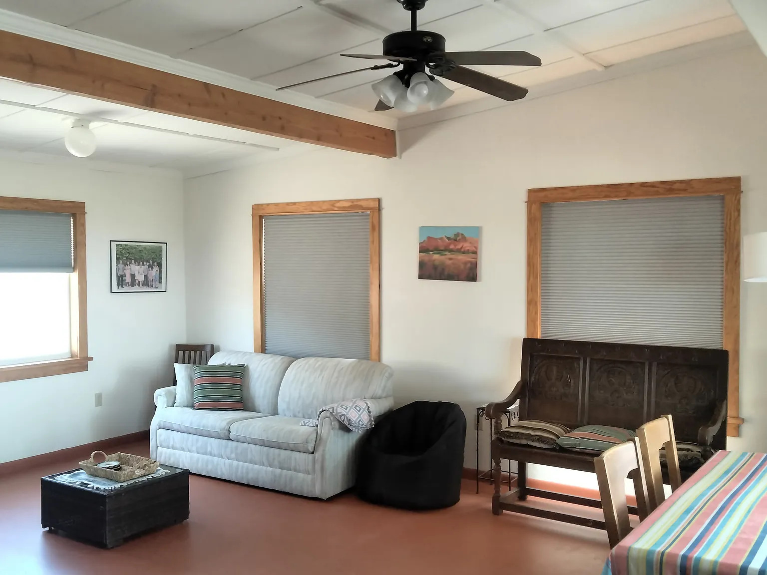 149 N Cedar Ridge Dr — Photo 2