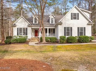 490 Broadmeade Dr, Southern Pines, NC 28387