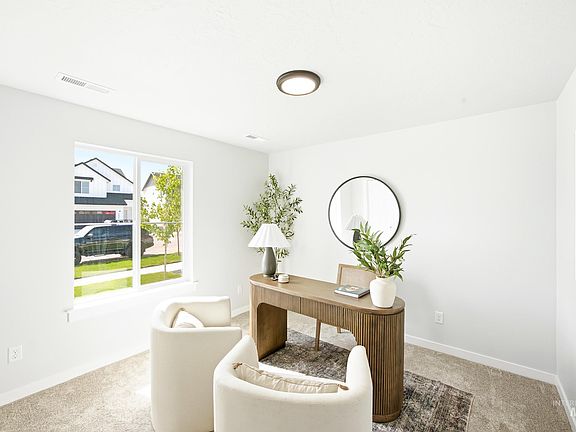 4th image of 2055 S Border Way