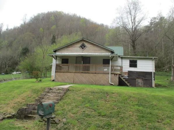 17544 Phillips Rd, Bristol, VA 24202