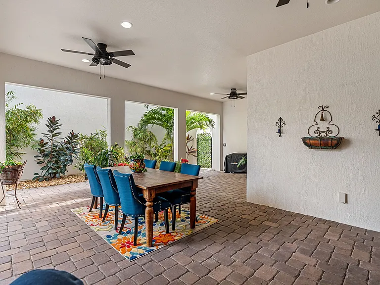 2350 Addison Dr — Photo 36