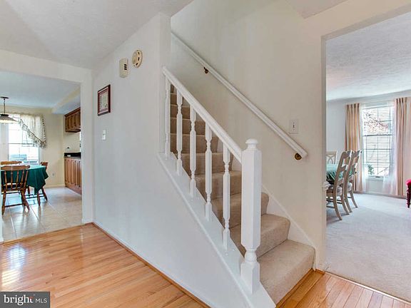 5th image of 14616 Farm Pond Ct