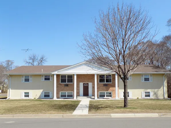 705 E 3rd St, Monticello, MN