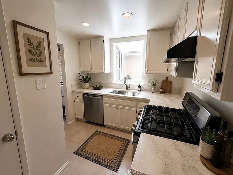 3845 Farquhar Ave — Photo 6
