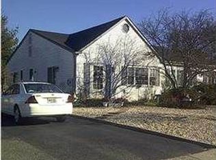 2045 Lamplighter Dr, Toms River, NJ 08753