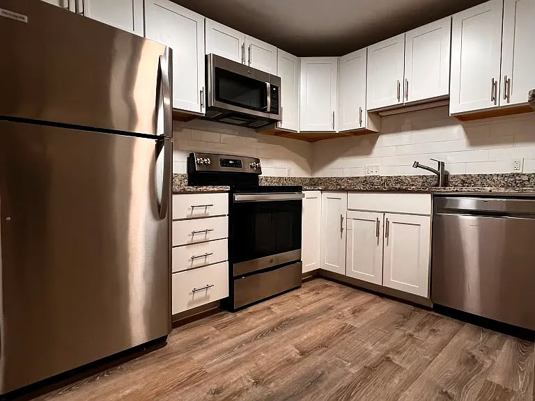 262 Grove St #9 — Photo 2