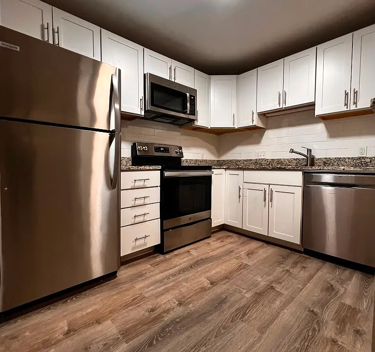 262 Grove St #4