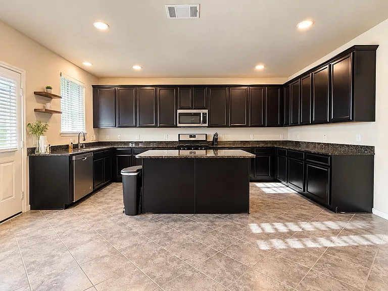 2326 Brookeland Meadow Ct — Photo 5