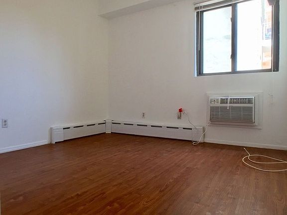 2nd image of 604 Union Ave APT 3R