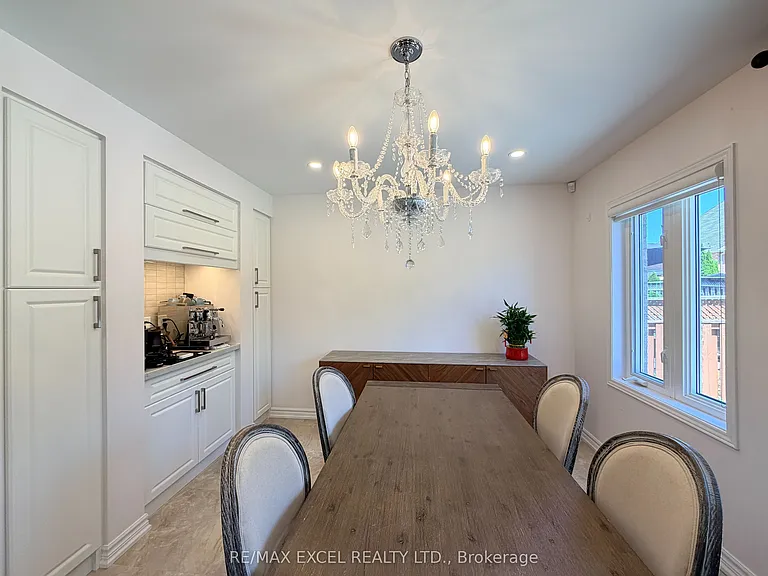 81 Alfred Paterson Dr — Photo 5