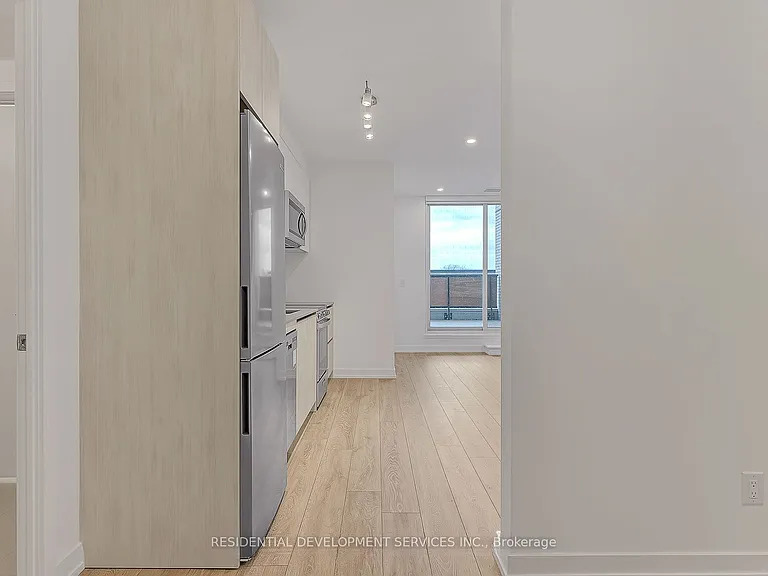 3100 Keele St #332 — Photo 9