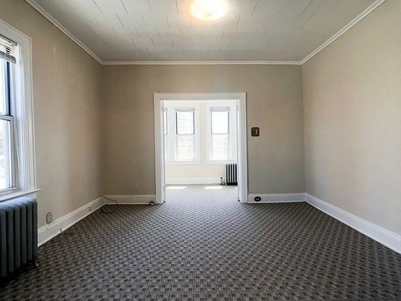 2nd image of 2514 47th St #2