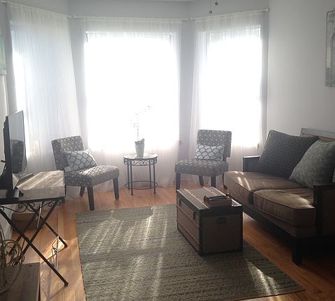 4th image of 4922 N Kedzie Ave #1012