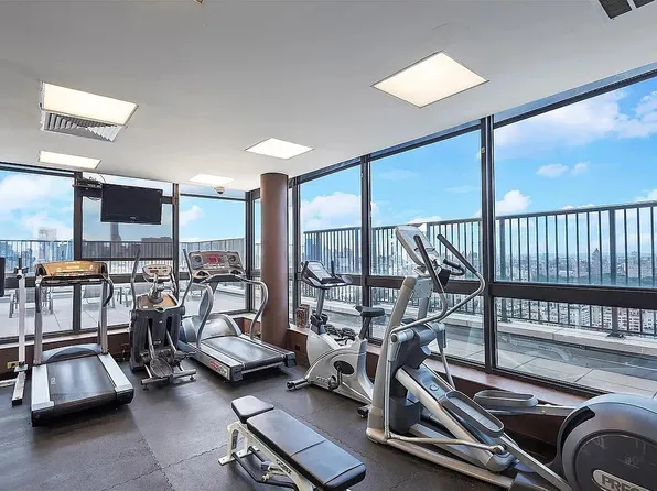 171 East 84th Street image 15 of 19