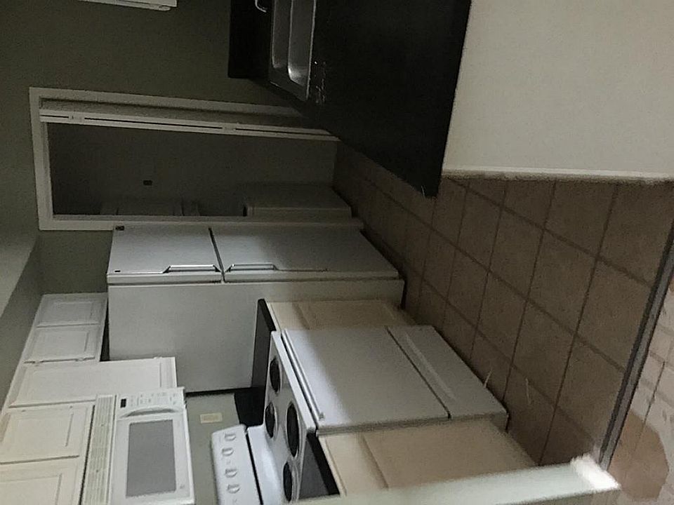 1st image of 3900 Woodchase Dr APT 65