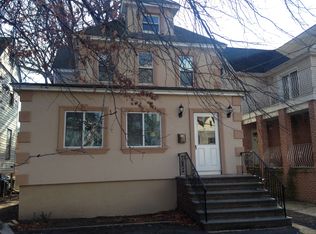 235 W 3rd Ave, Roselle, NJ 07203