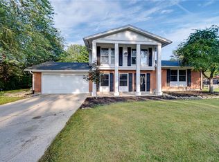 1239 Cedarcliff Dr, Dayton, OH 45434