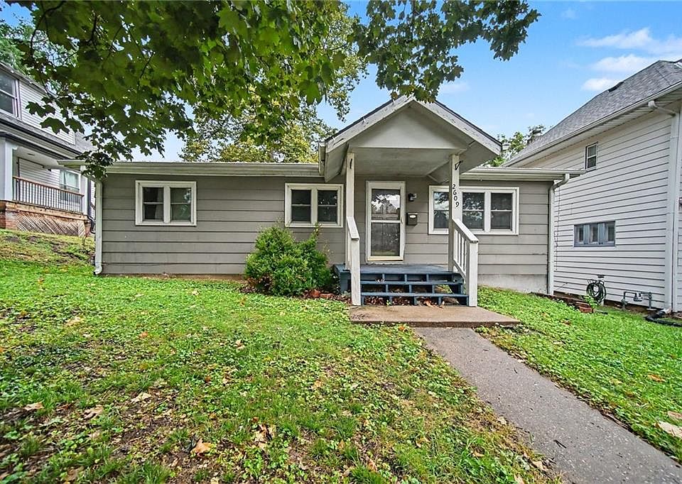 1st image of 2609 Faraon St