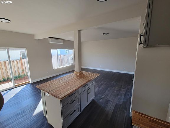 2nd image of 152 Allison Ave