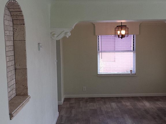4th image of 2325 12thst