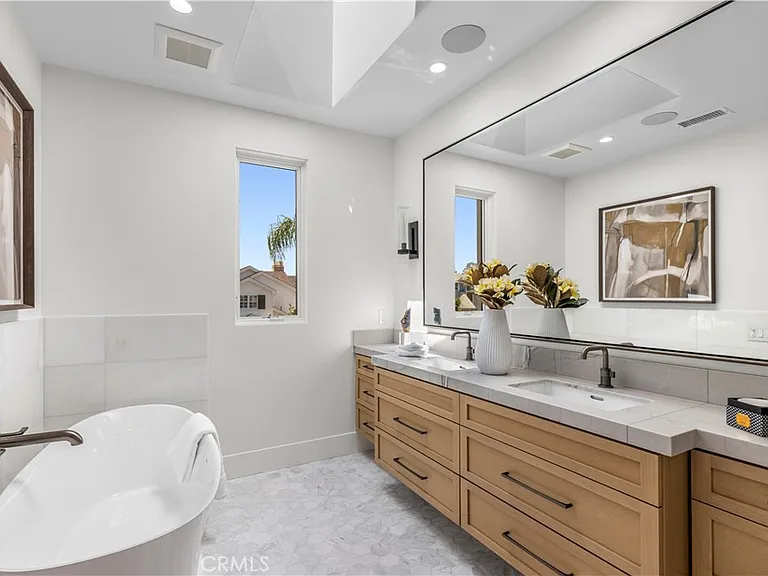 430 Fernleaf Ave — Photo 34