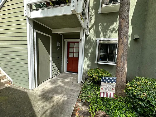 700 E Lake Dr #77 Photo 1