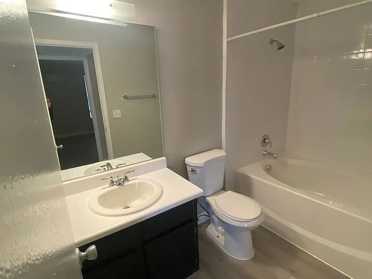 5271 Lindell Rd #202 — Photo 17