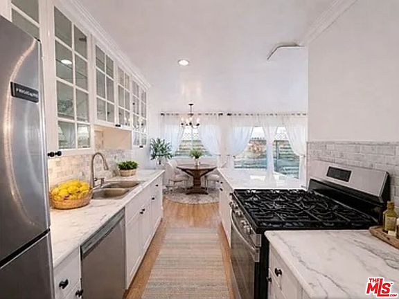 3rd image of 1141 19th St