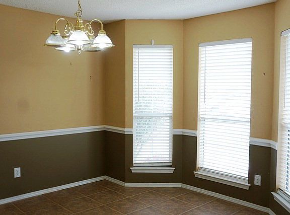 4th image of 1805 Woodbrook Dr