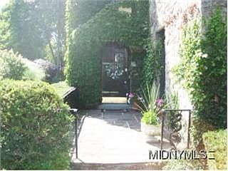 2nd image of 2620 Crestway