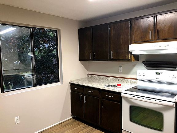 4th image of 7 Padanaram Rd Unit 203