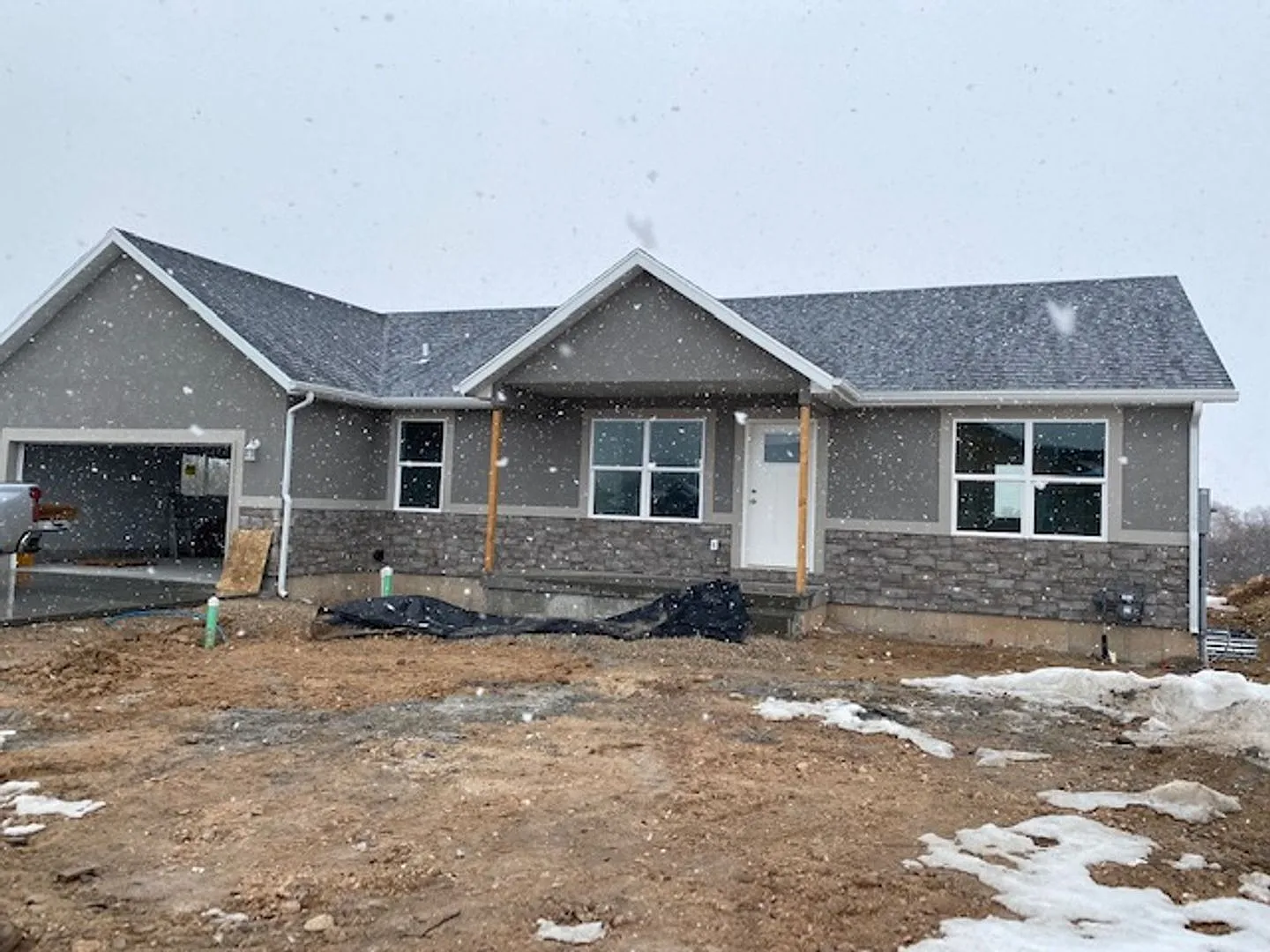 Beautiful 5 Bed 3 Bath Home!! — Photo 2