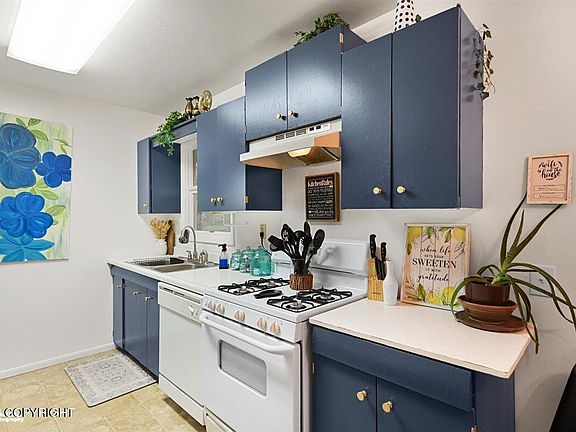 4th image of 7239 Violet Pl