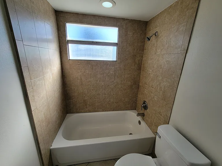 1212 Windermere Way — Photo 9