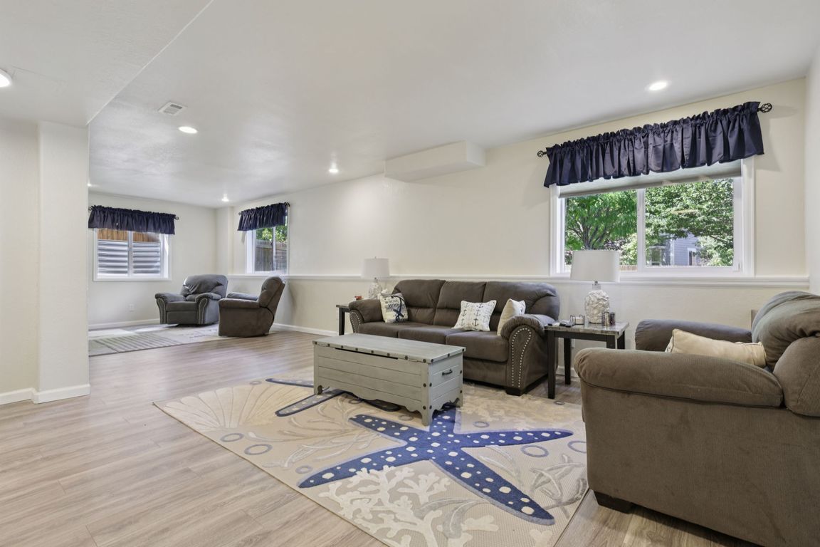 next background image