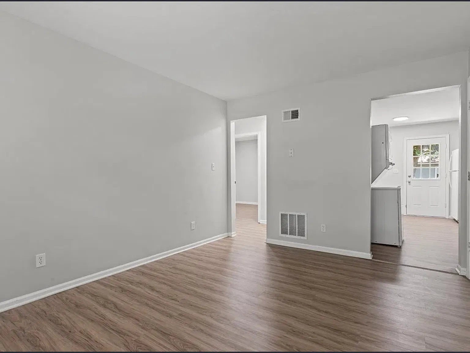 312 North 8th Street - C — Photo 2