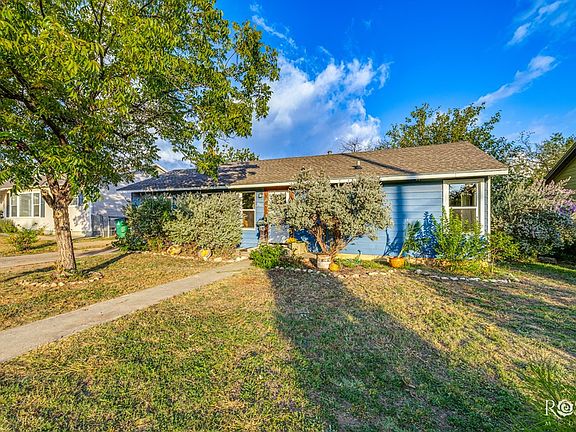 2nd image of 2022 Live Oak St