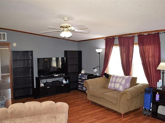 5th image of 4111 Joy Ln
