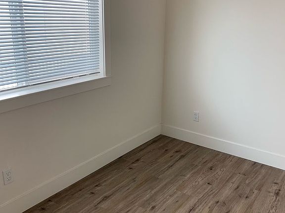 5th image of 1716-1720 13th St #2B-1BA-698SQFT