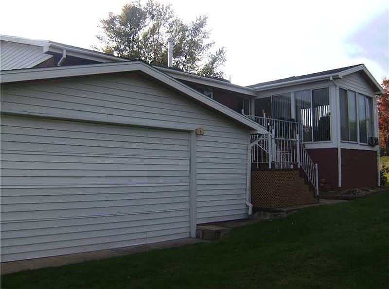 2nd image of 135 Hillcrest Dr