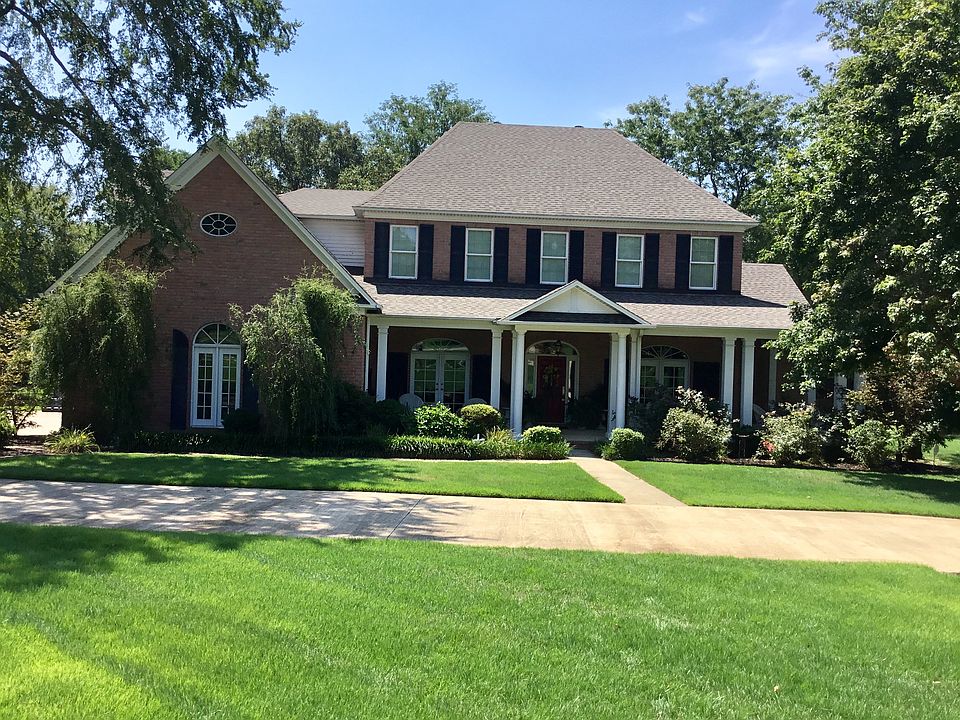 1st image of 122 Emerald Lake Dr