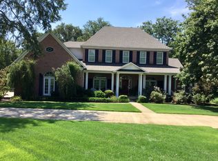 122 Emerald Lake Dr, Searcy, AR 72143