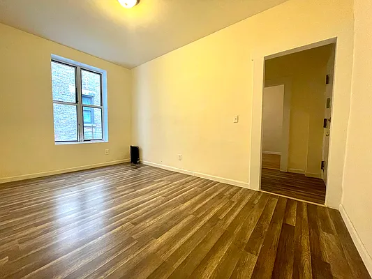 Rented by REAL New York | media 2