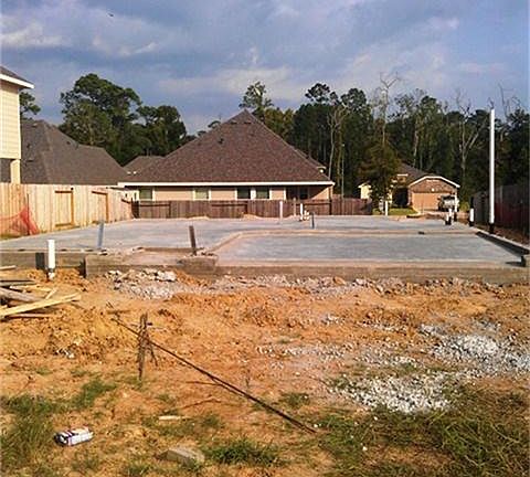 2nd image of 16418 River Wood Cv