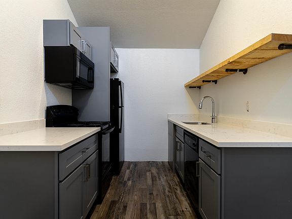 3rd image of 3510 S 40th St #A