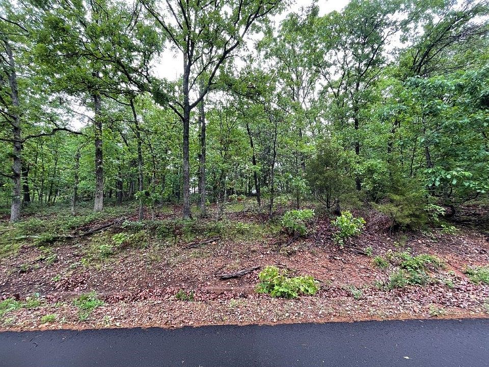 1st image of 9 Glyndebourne Dr