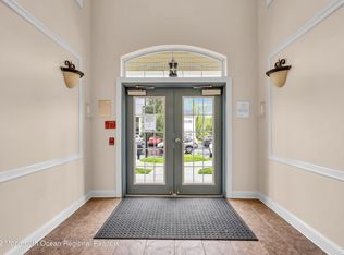548 Saint Andrews Pl, Englishtown, NJ 07726