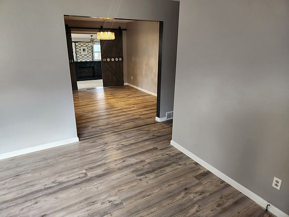 3rd image of 3909 Miller Dr