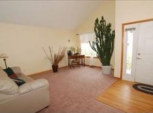 8935 Edgewood Ln, Highlands Ranch, CO 80130