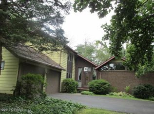 1203 Highland Dr, Bloomsburg, PA 17815